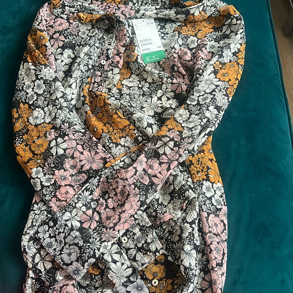 (New) h&m women’s blouse